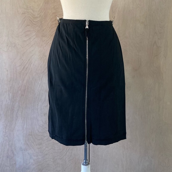 🎉Host Pick🎉 Dolce & Gabbana Skirt - Picture 2 of 5